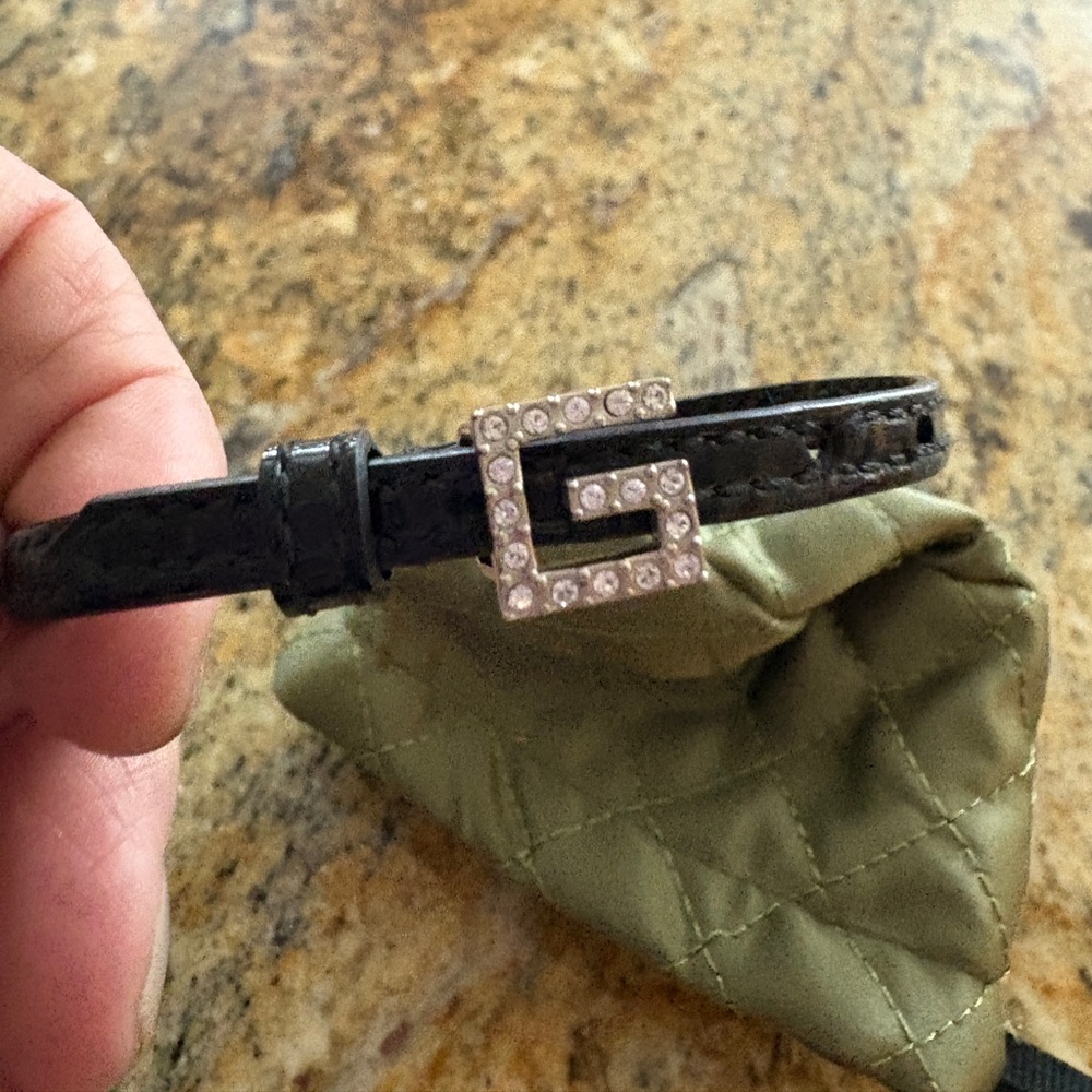Gucci leather   G bracelet. 8.25”. Authentic